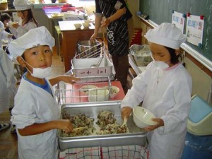 school-lunch-285ab (1)